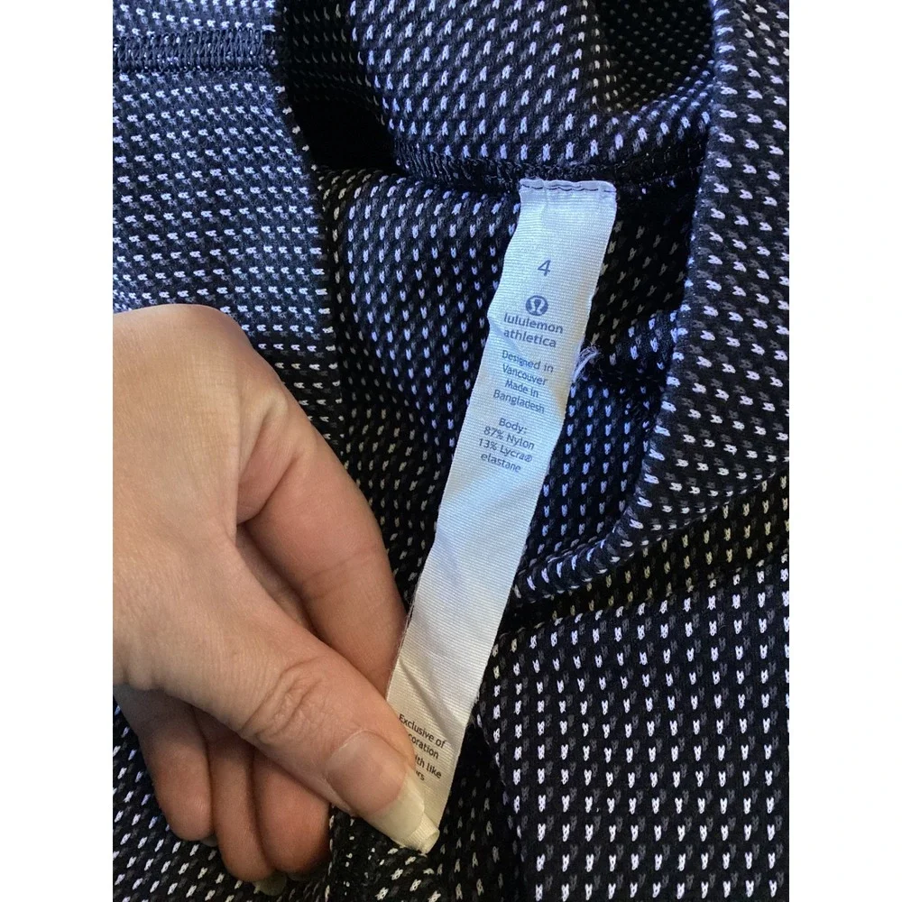 Lululemon High Rise Leggings Size 4 Navy White Dot Pattern Yoga Pants 1726